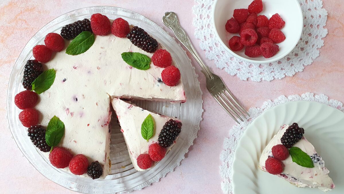 rise-and-shine-no-bake-raspberry-cheesecake
